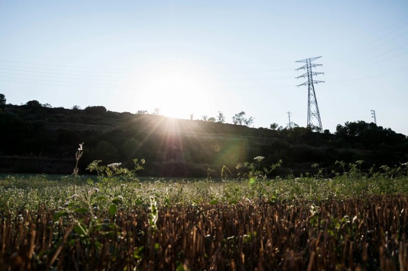 西班牙公布 4 月大停电原因，部分电厂未调节电网电压